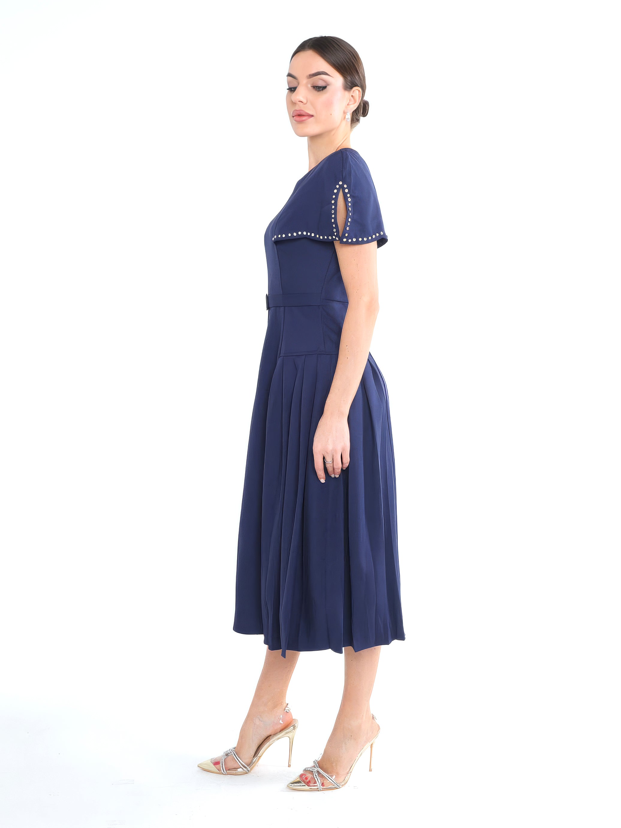 فستان نسائي