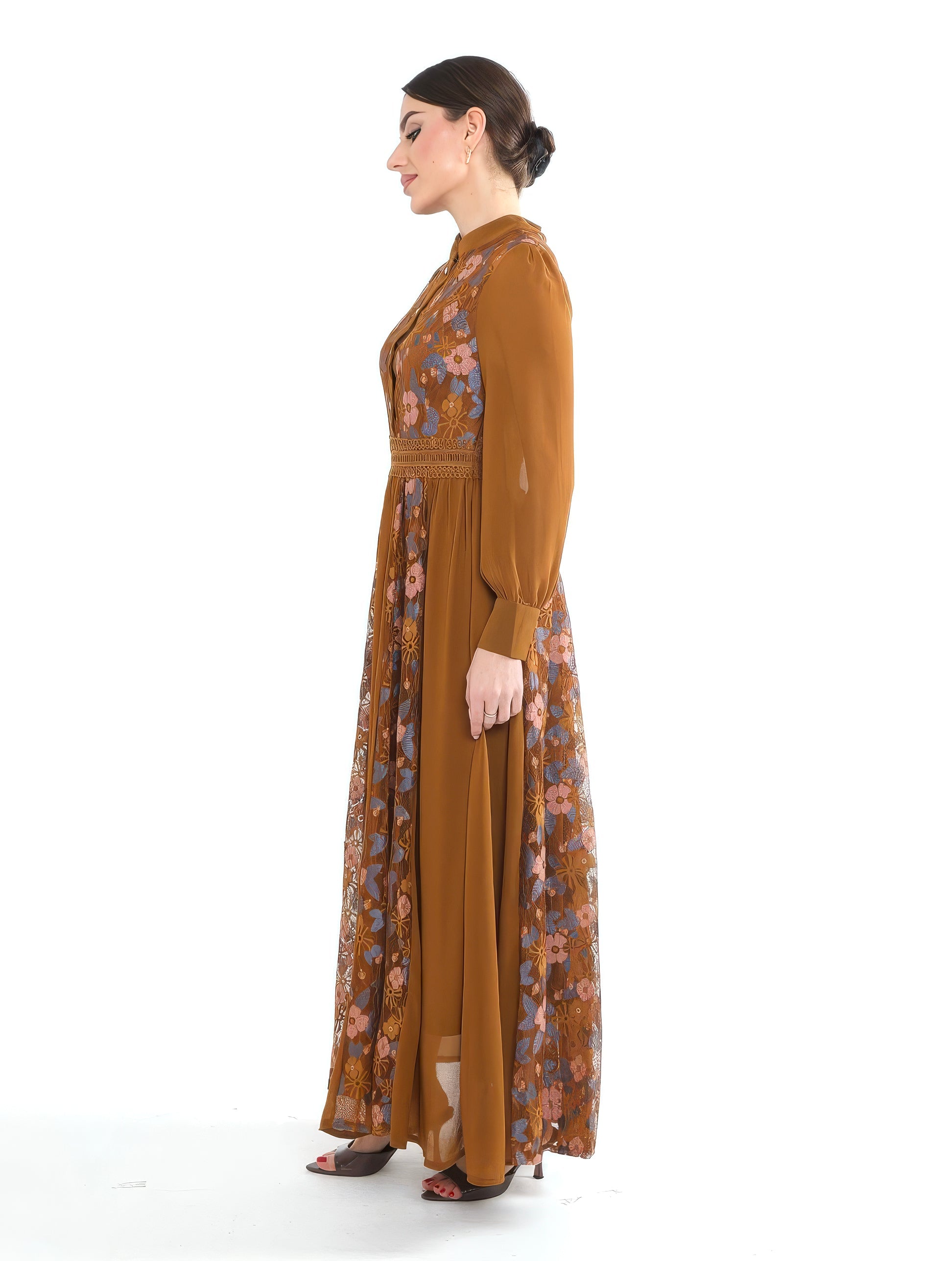 فستان نسائي