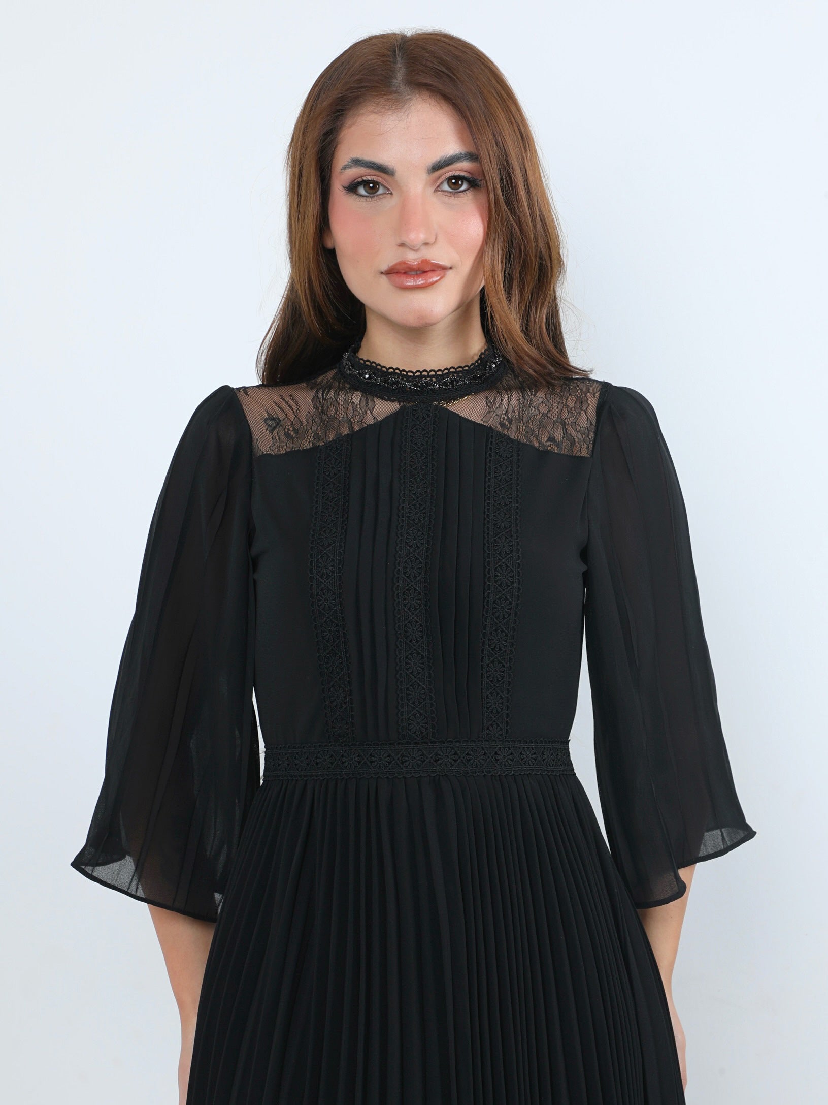 فستان نسائي