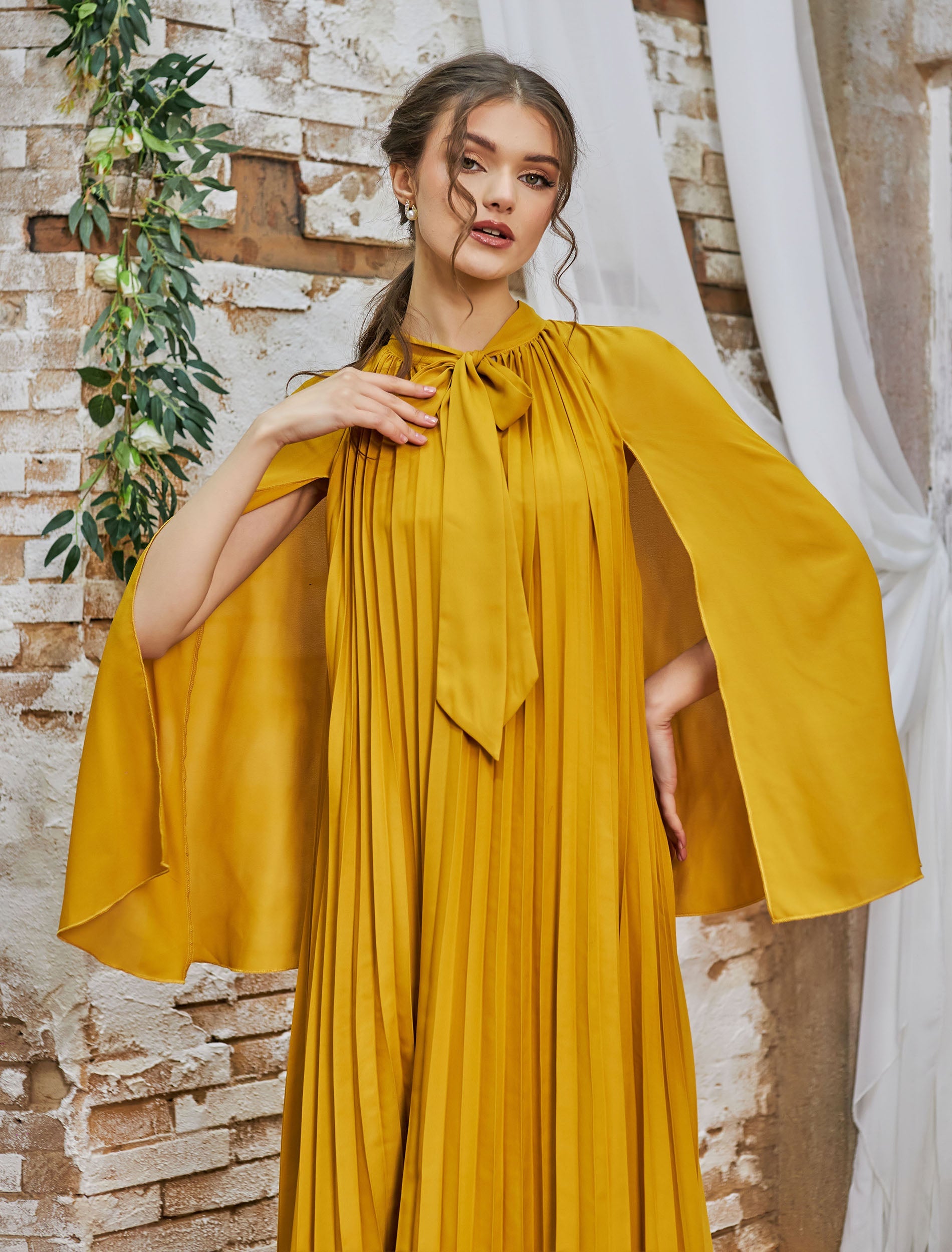 فستان روزان رمادي