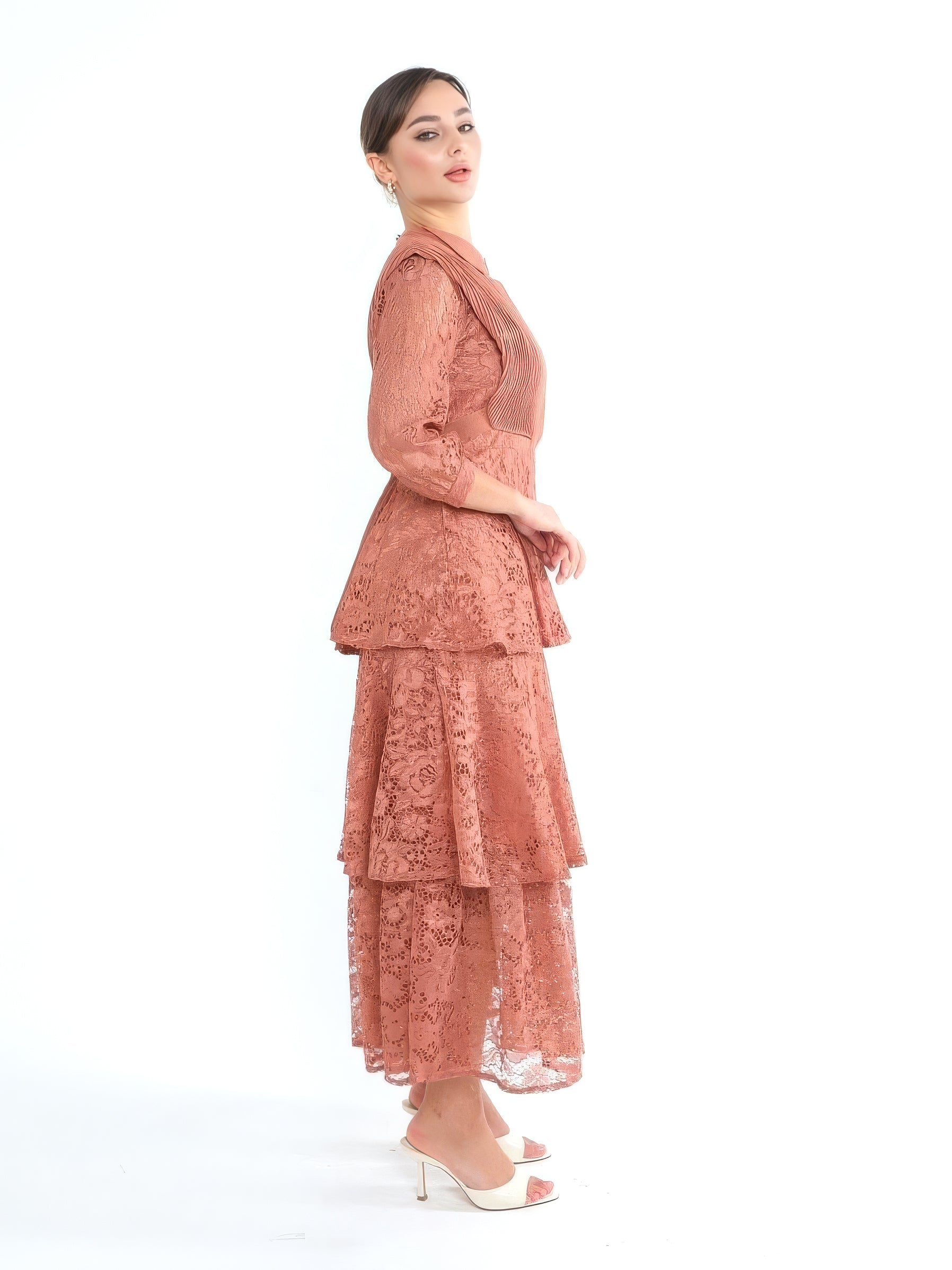 فستان نسائي