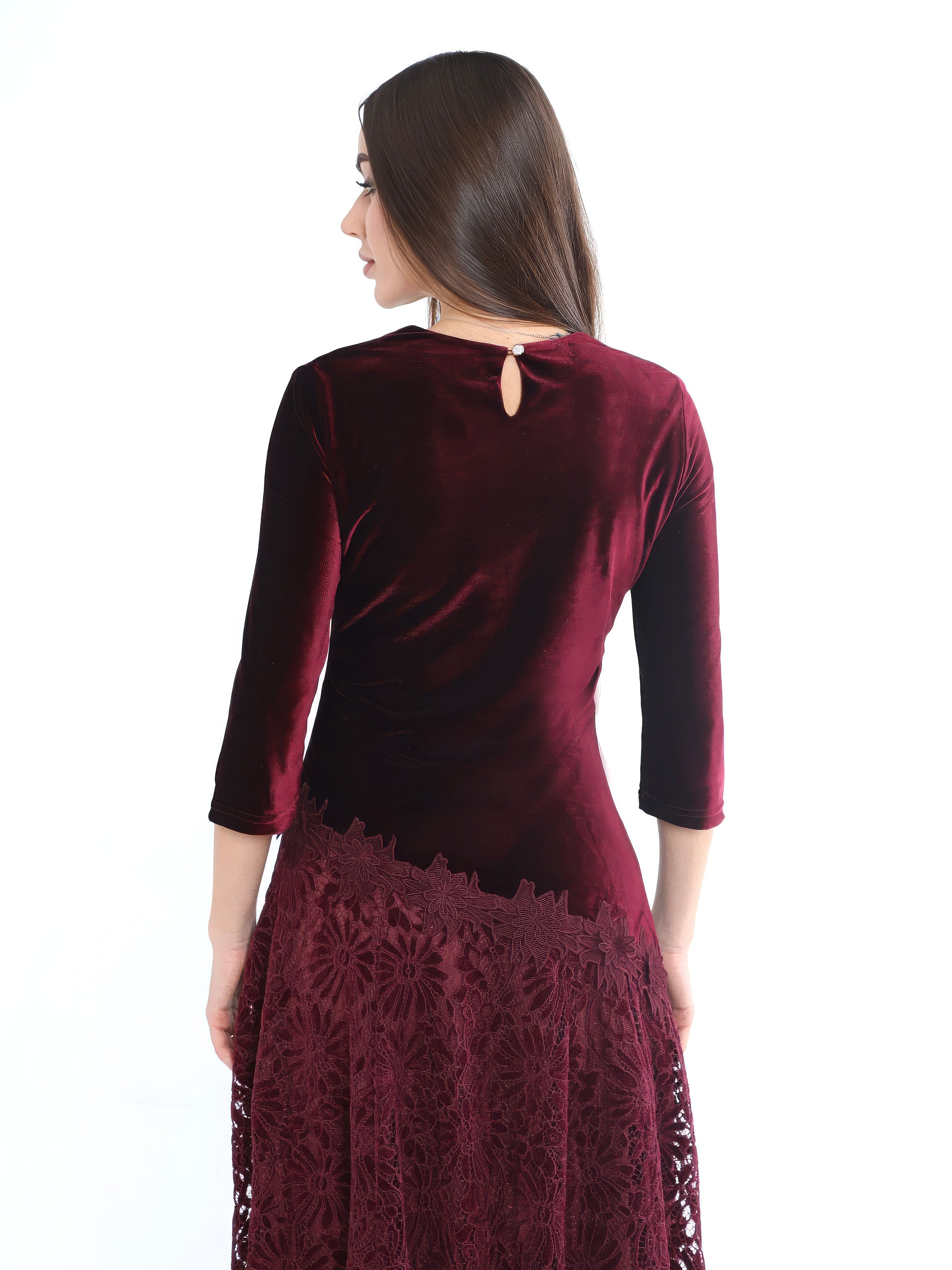 فستان نسائي