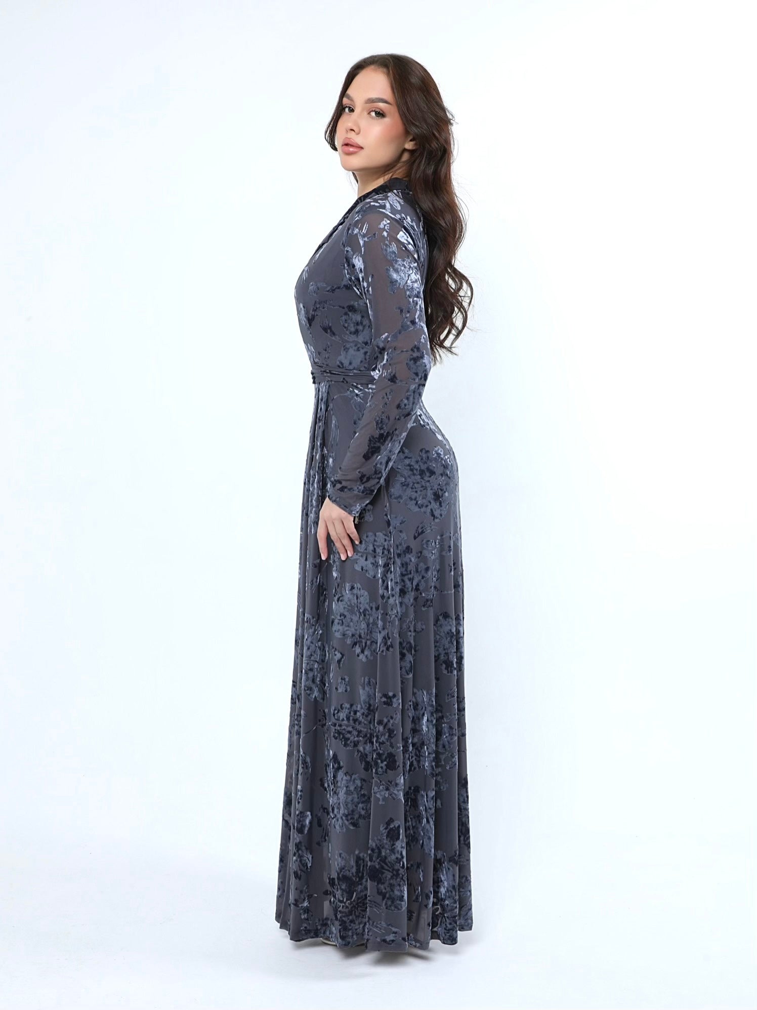 فستان نسائي