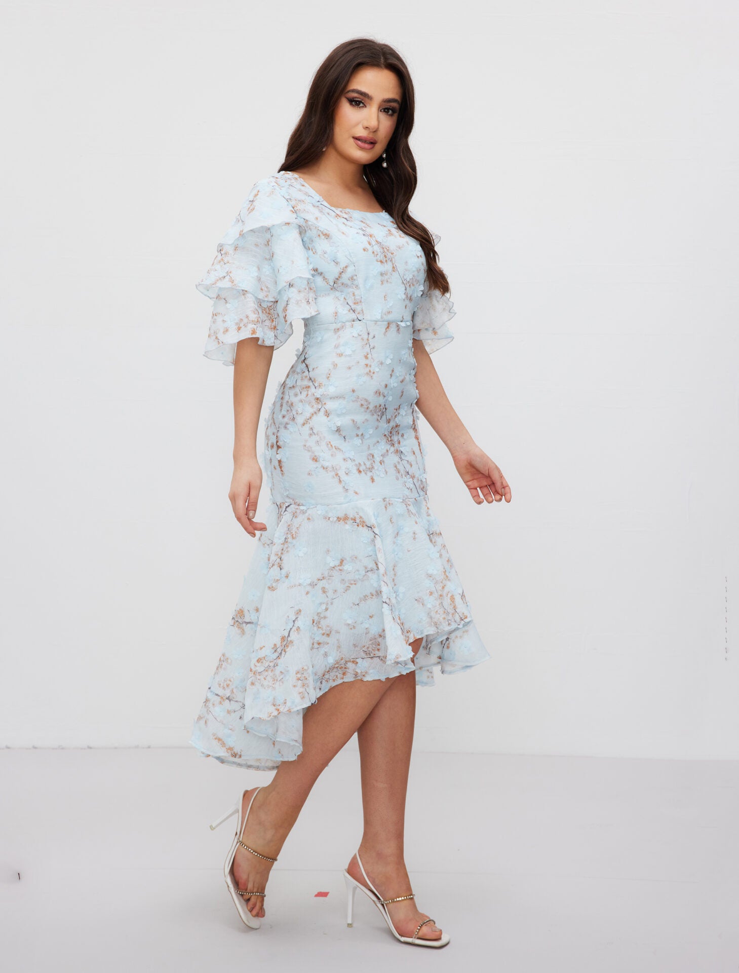 فستان سير ينيتي