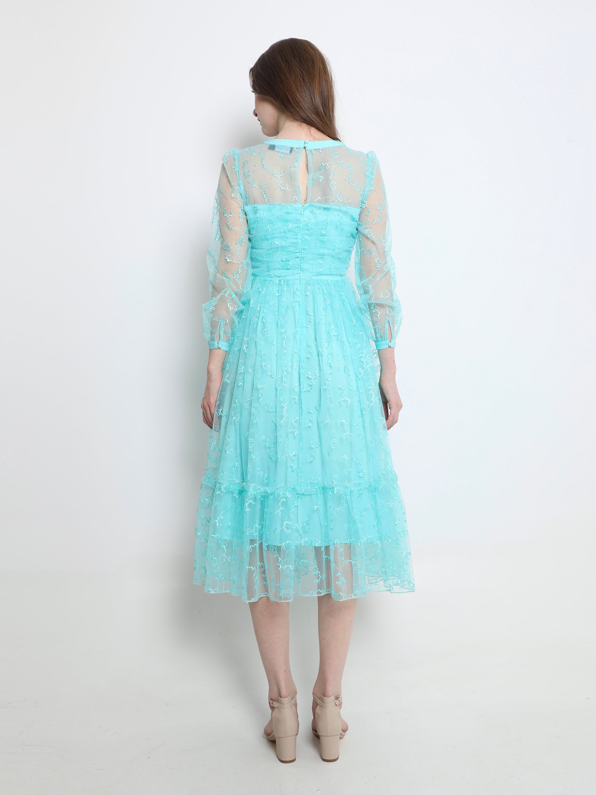 فستان ليوني