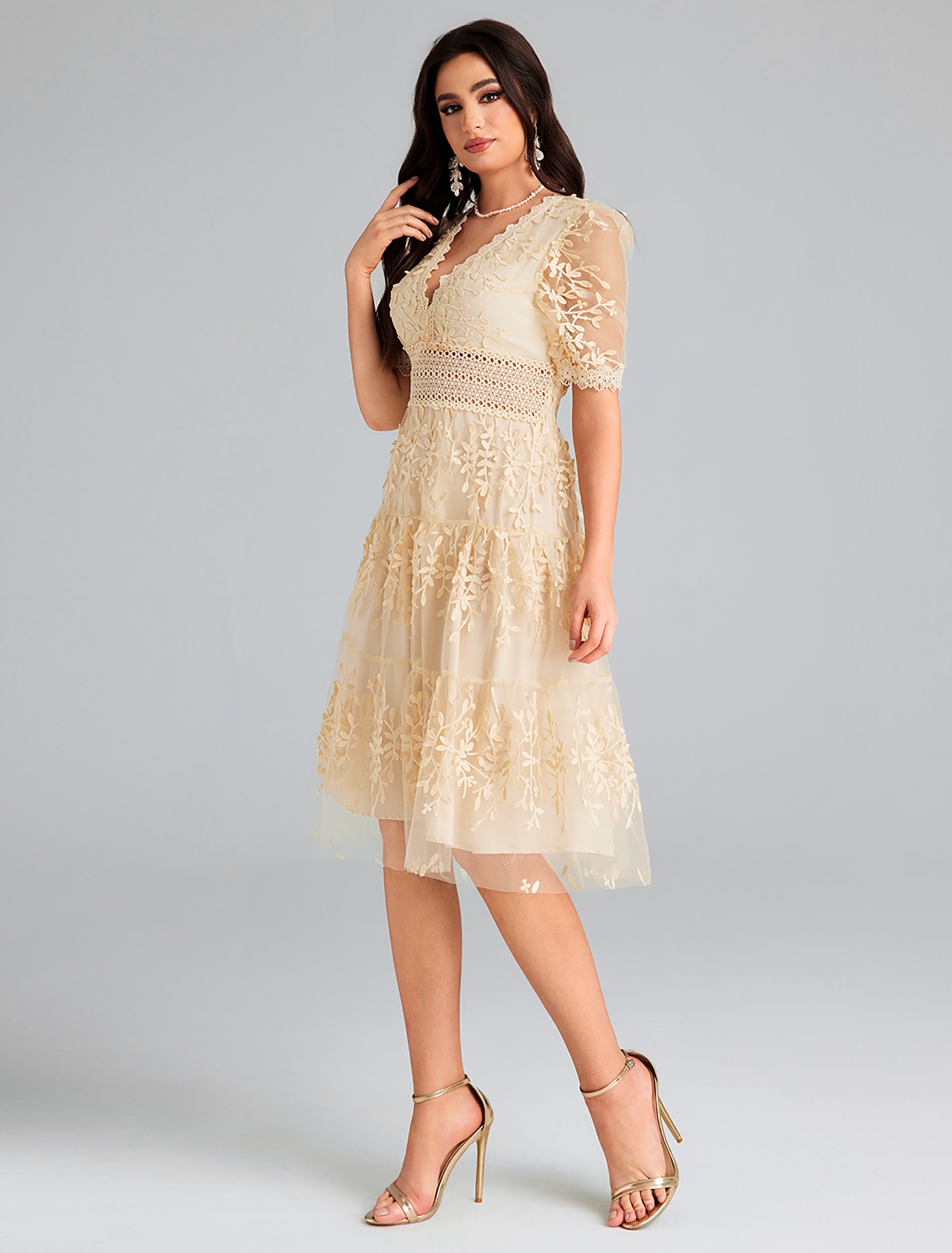 فستان نورس موف