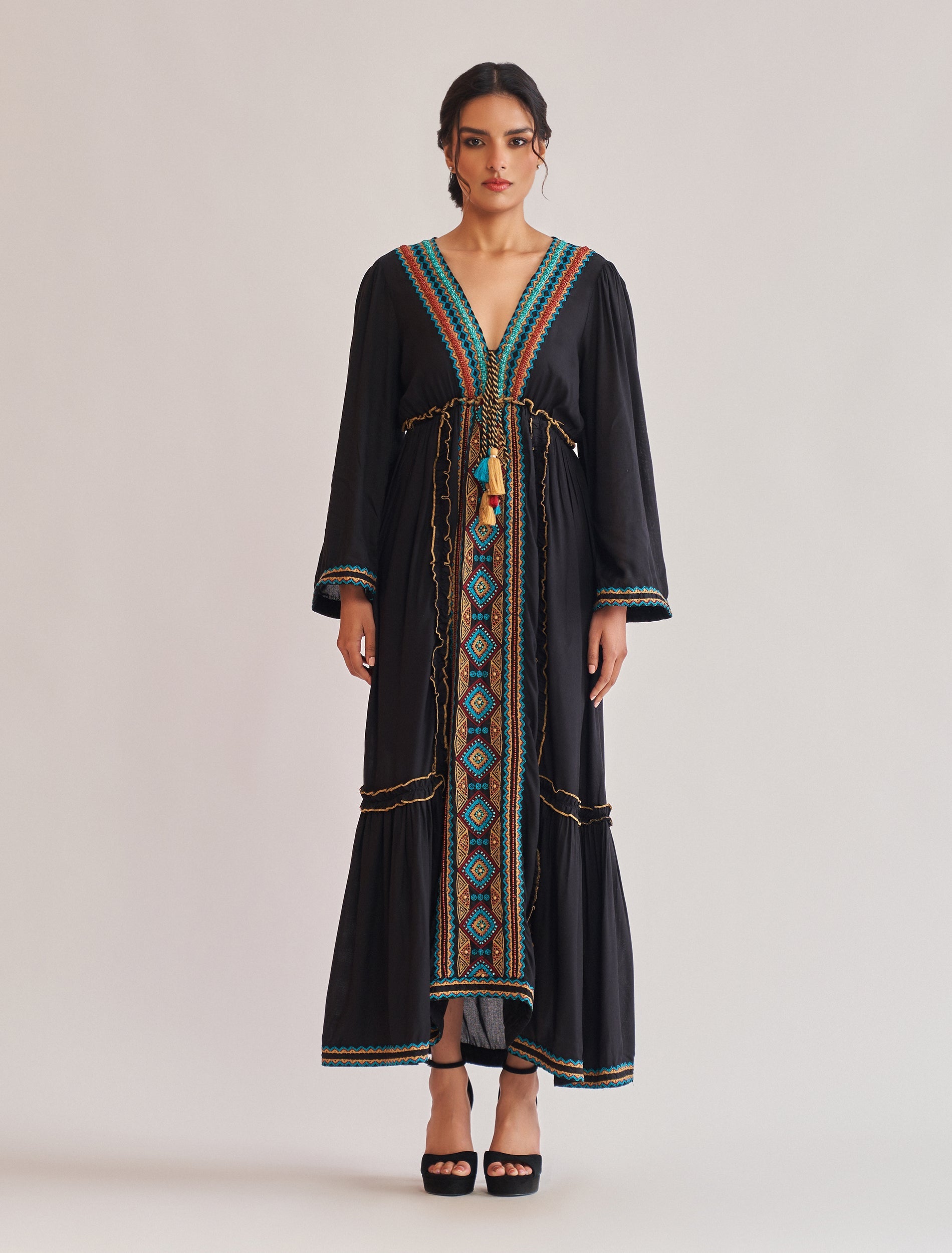 فستان ميرال اسود