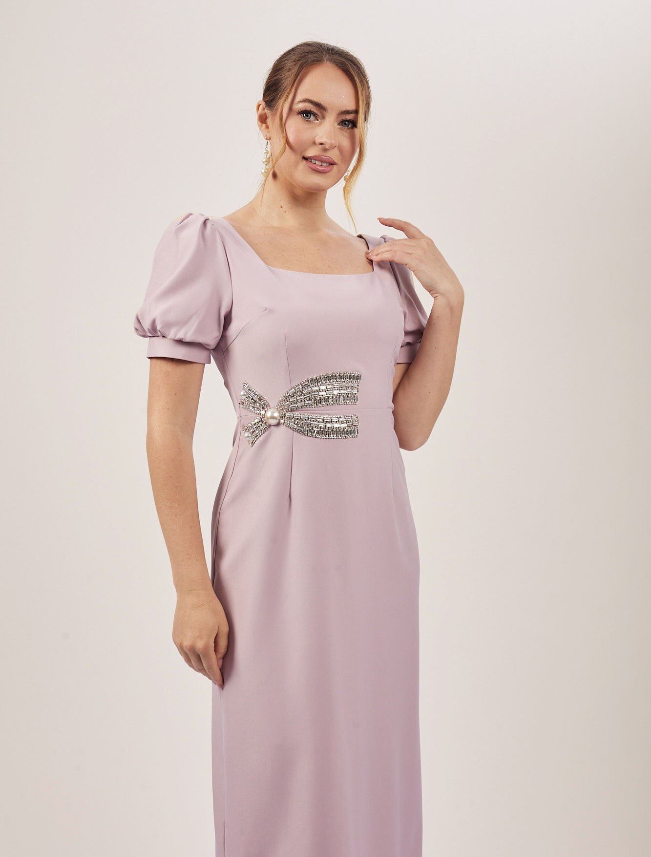 فستان انالو