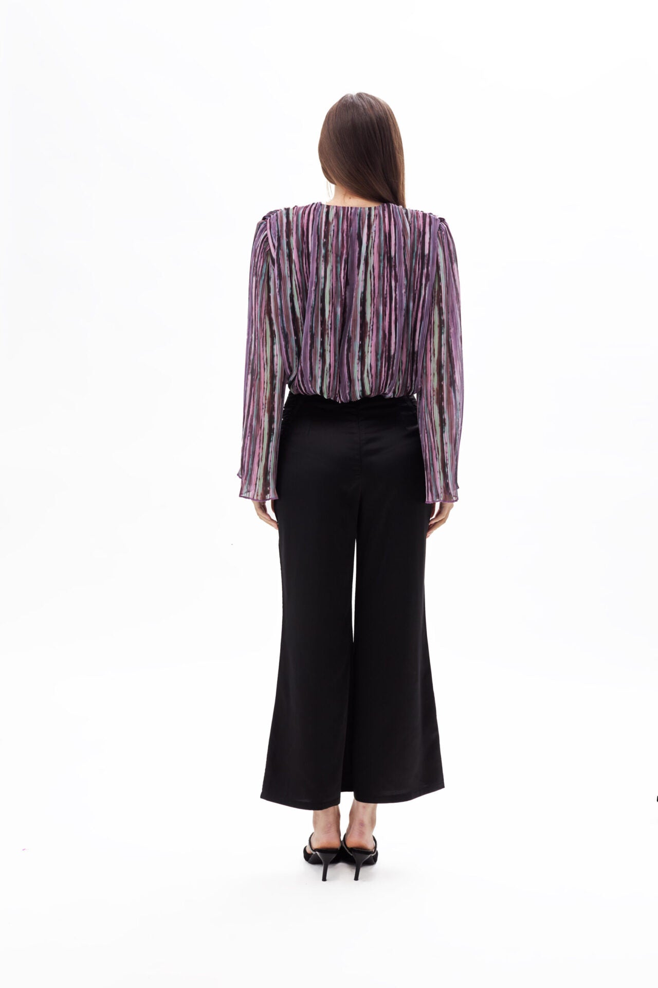 بلوزة اليوران