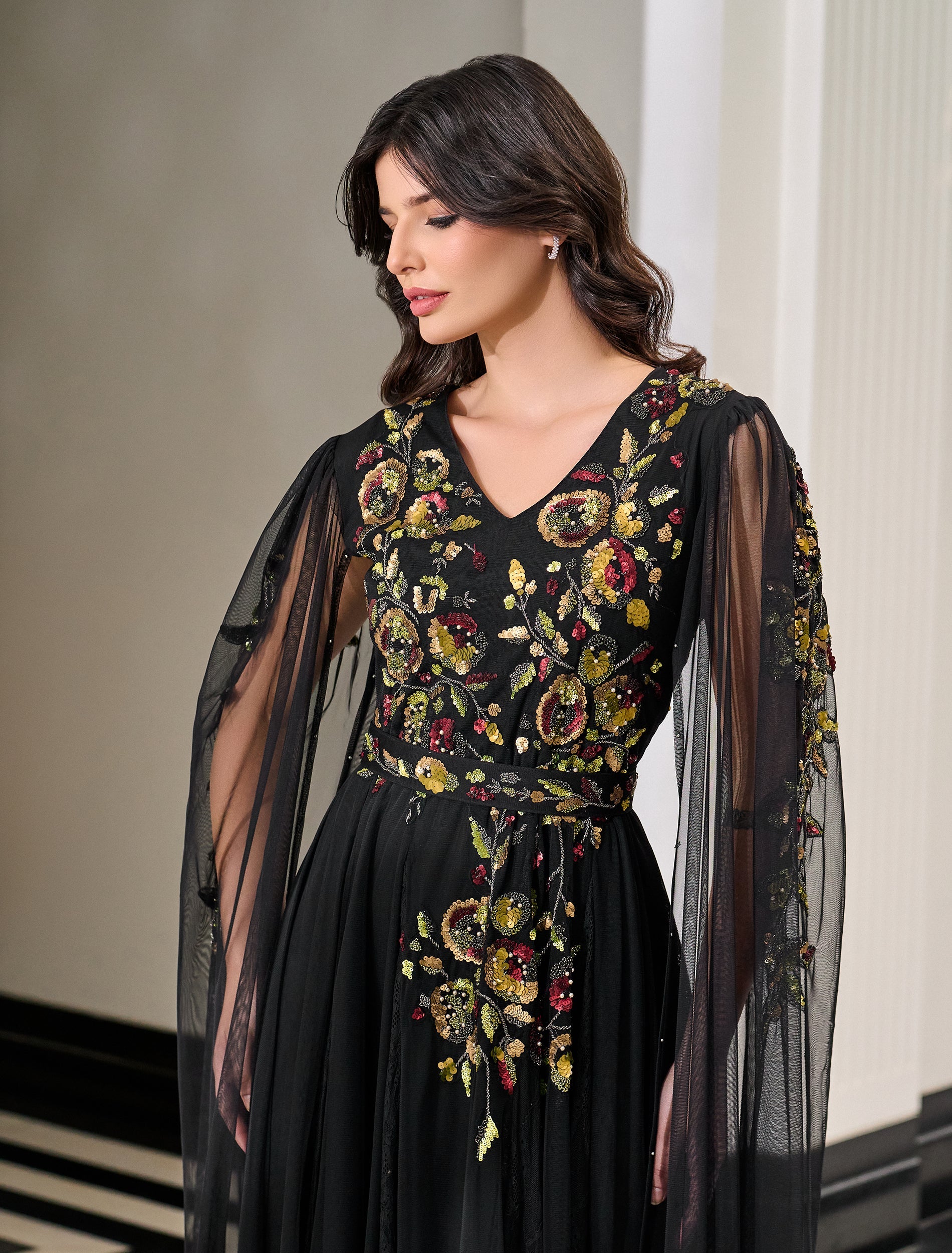 فستان حفلات لون اسود