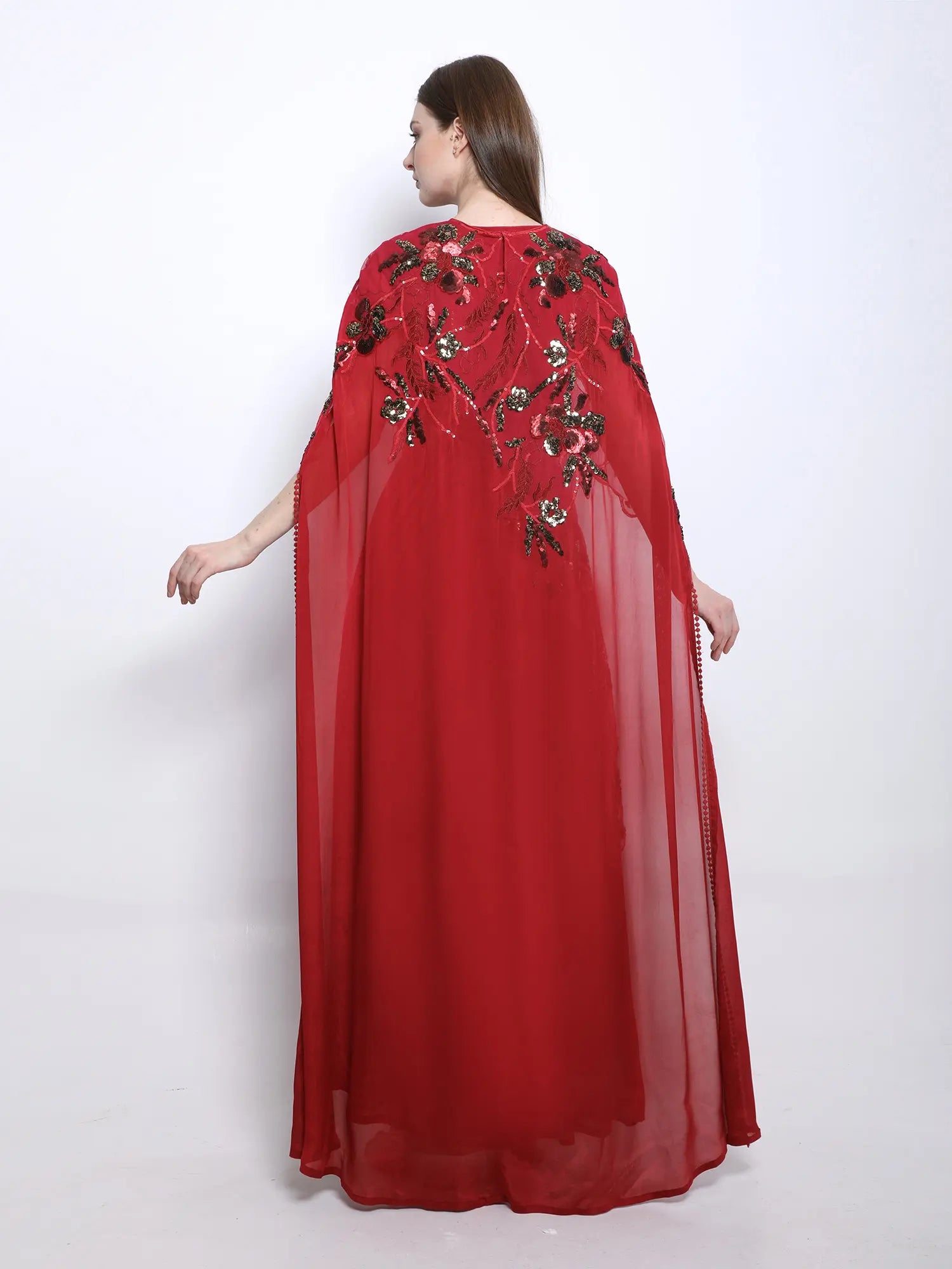 Shalky | Evening Dress with Elegant Long Tulle Cape