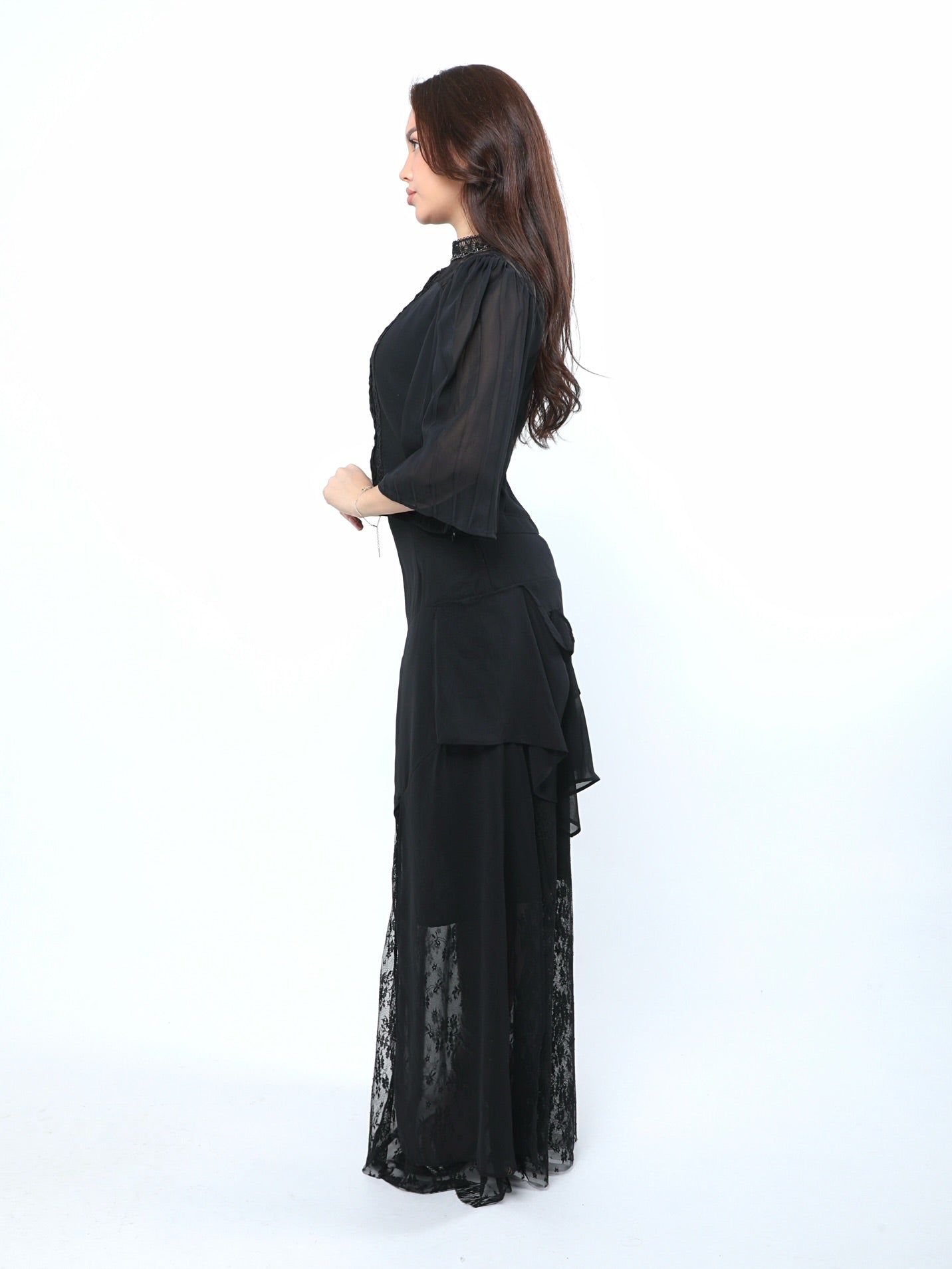 تنورة نوريث