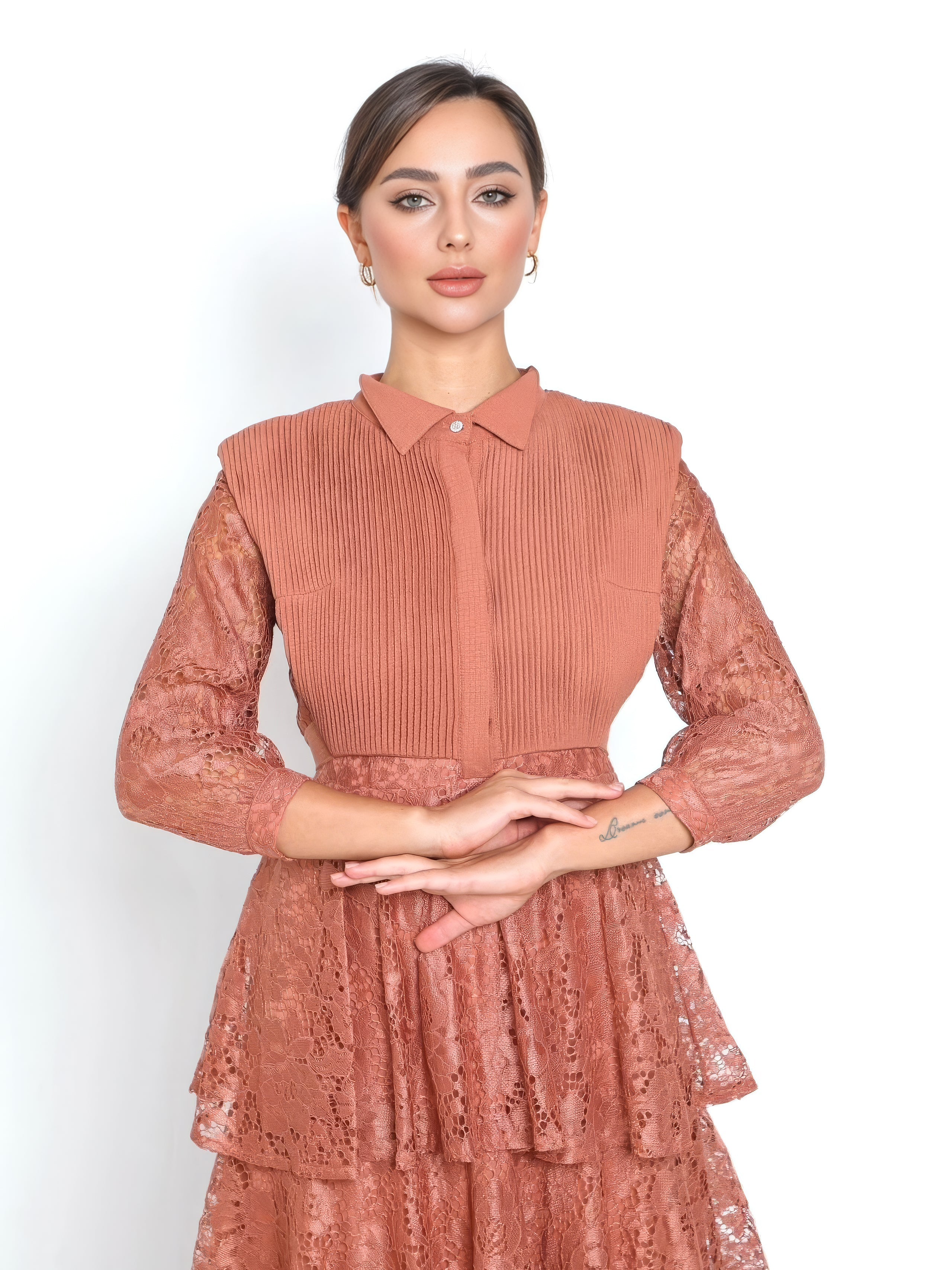 فستان نسائي