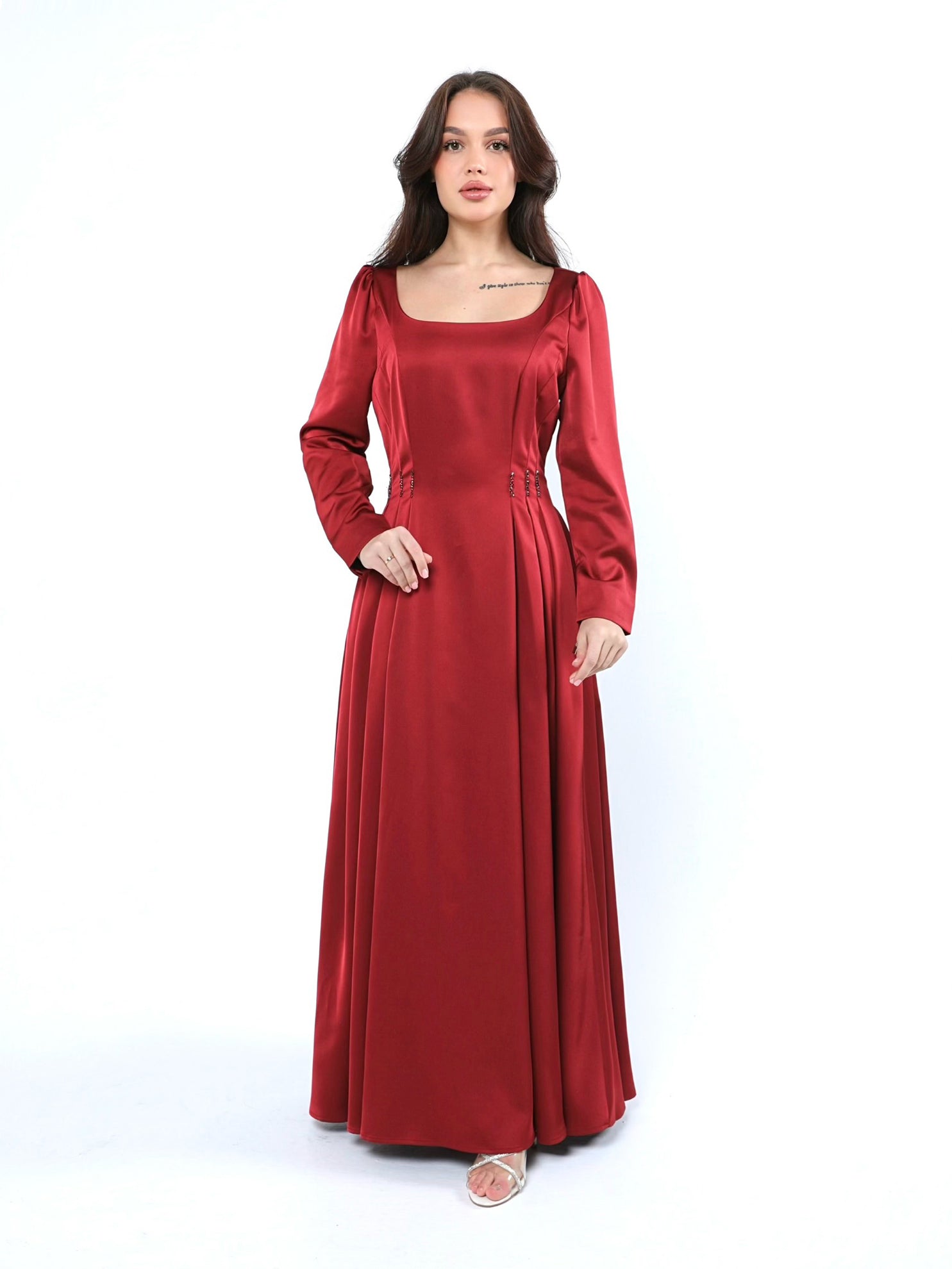 فستان نسائي