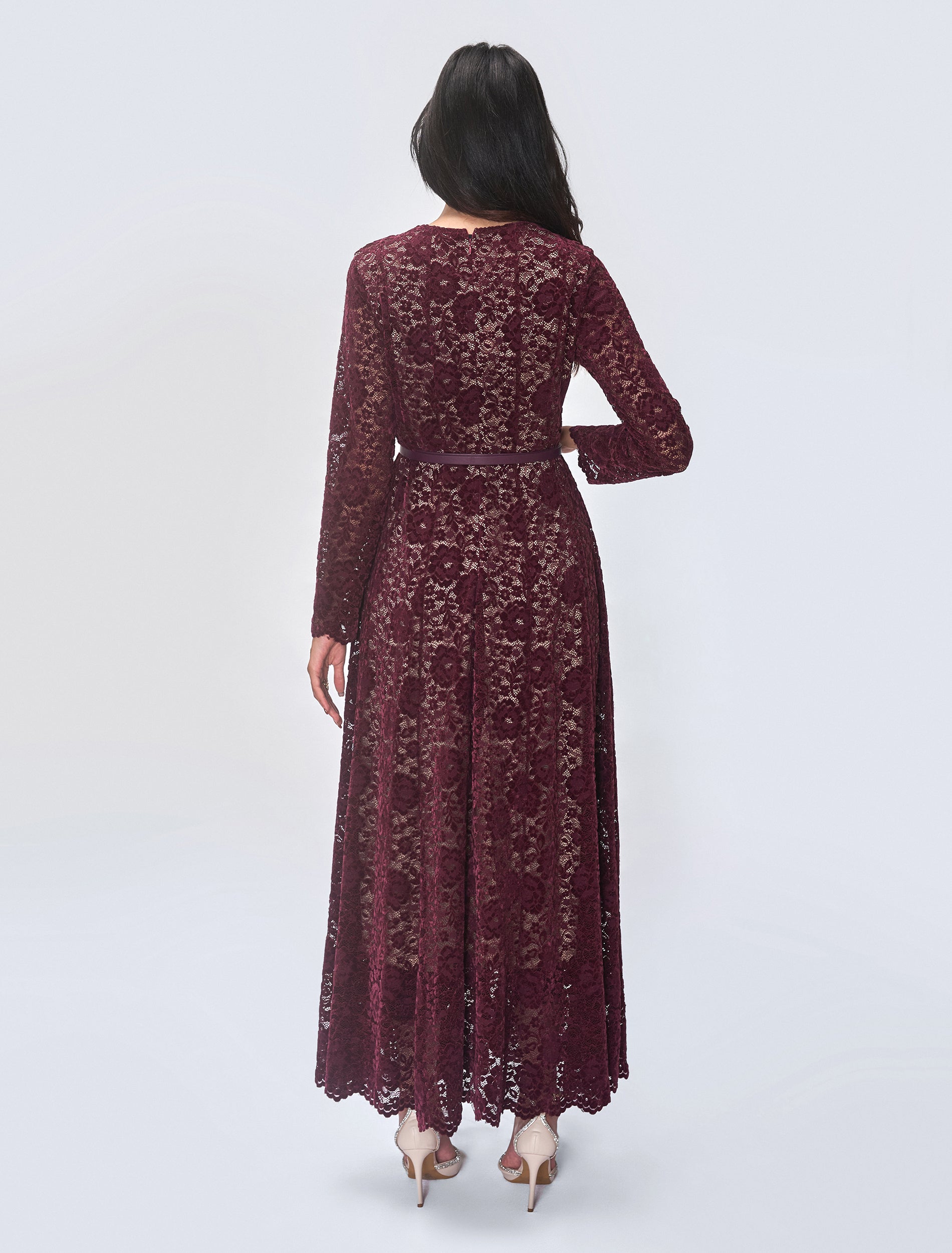 Aksinia – Burgundy