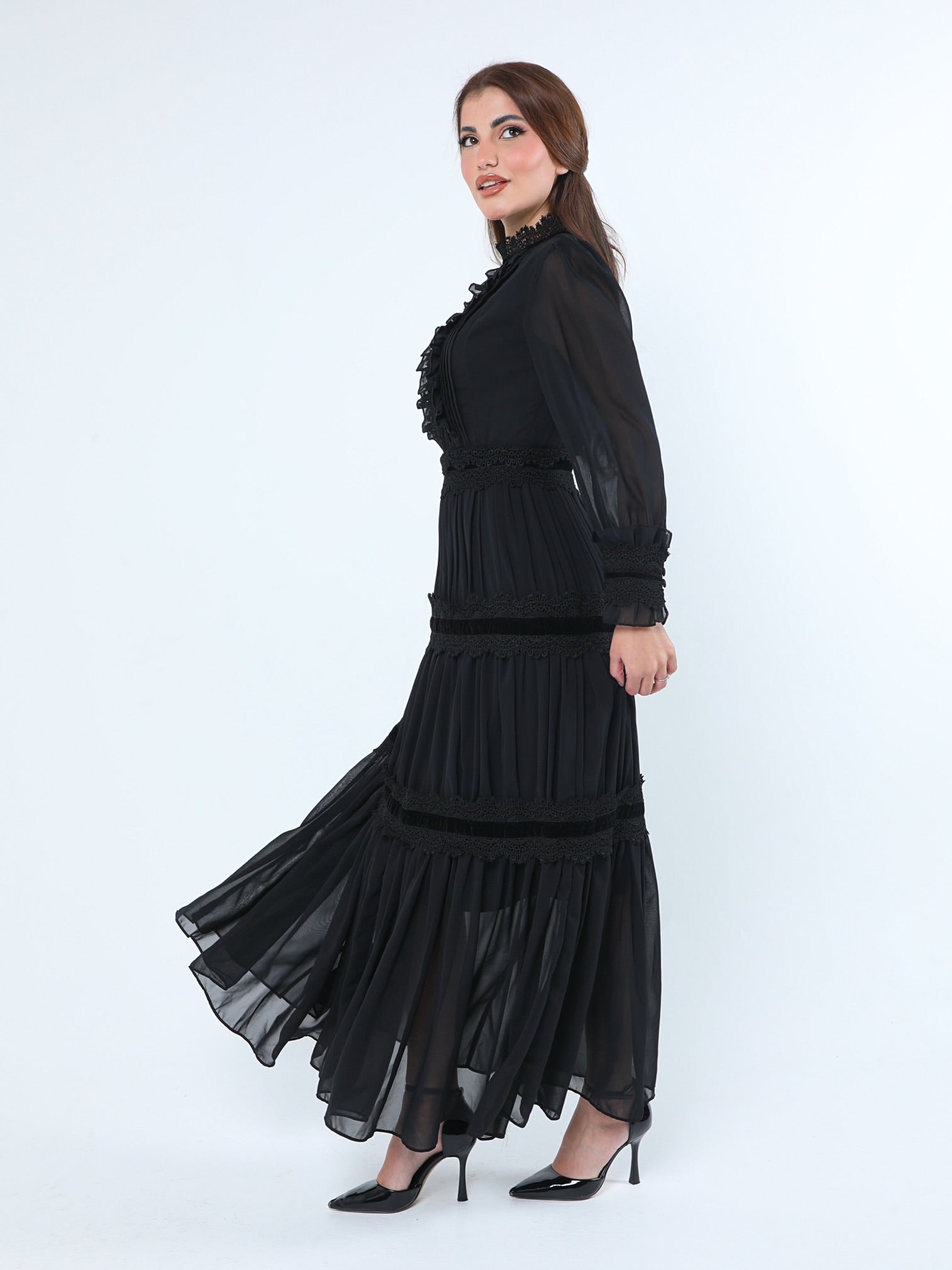 فستان نسائي