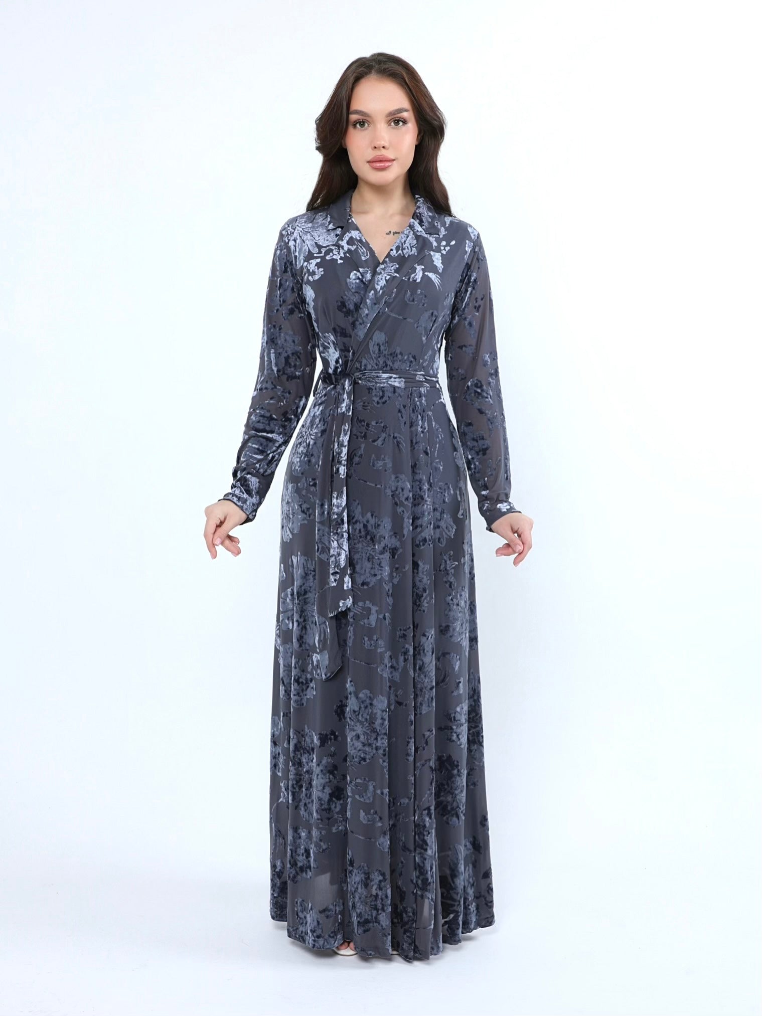 فستان نسائي