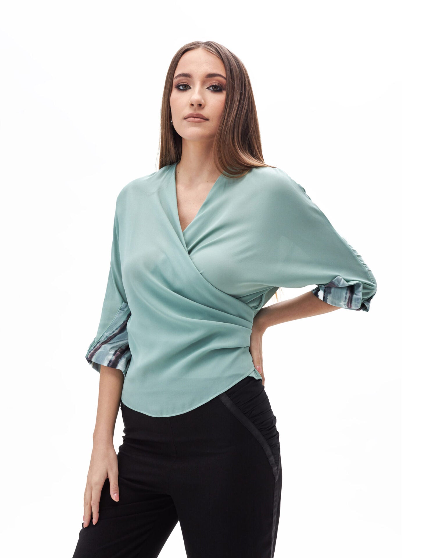 بلوزة ريازا