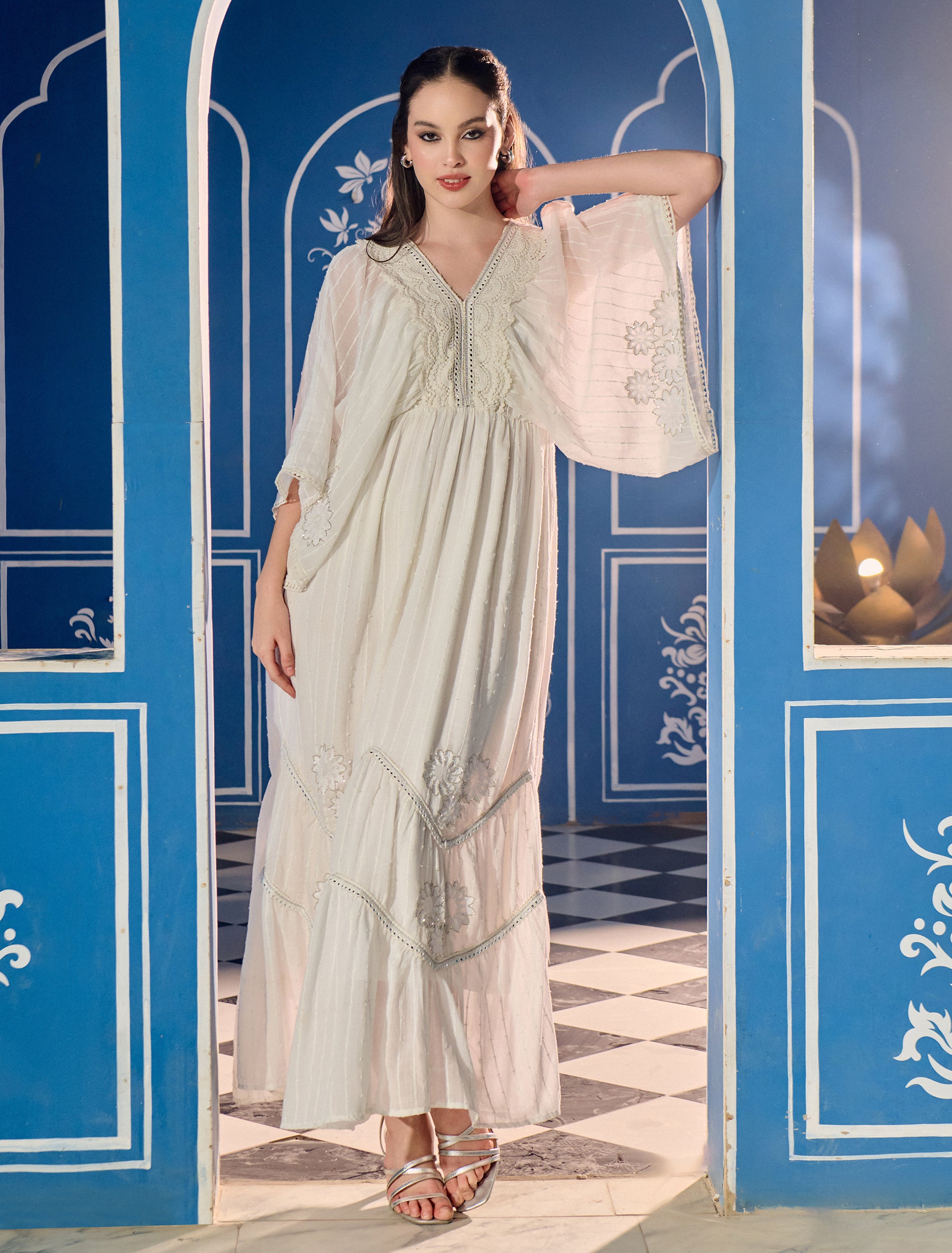 فستان هادية