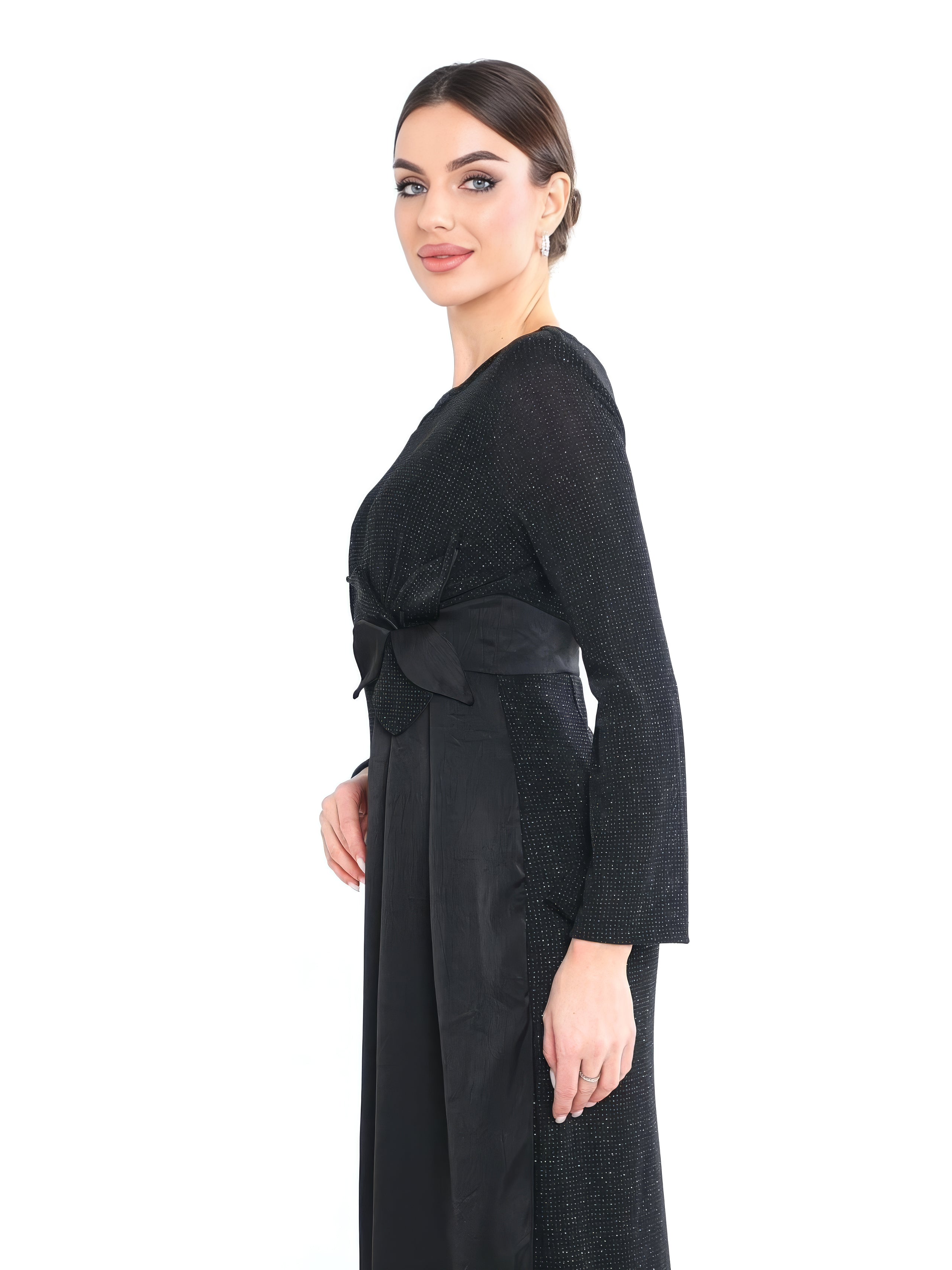 فستان نسائي