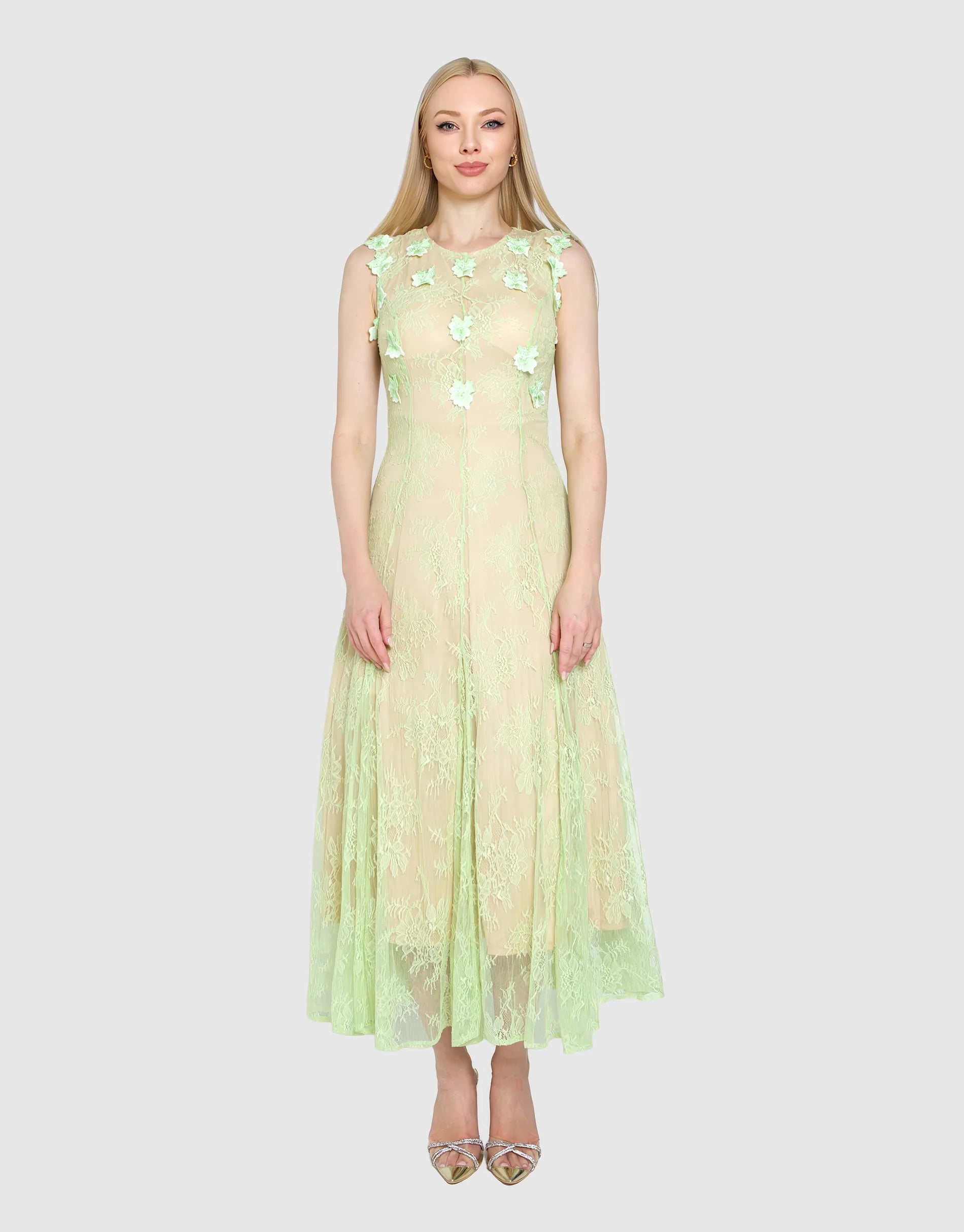 فستان إنايا