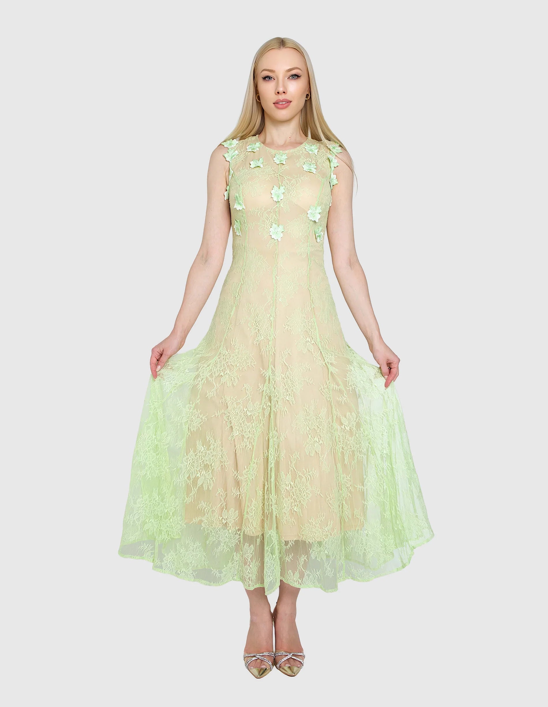 فستان إنايا