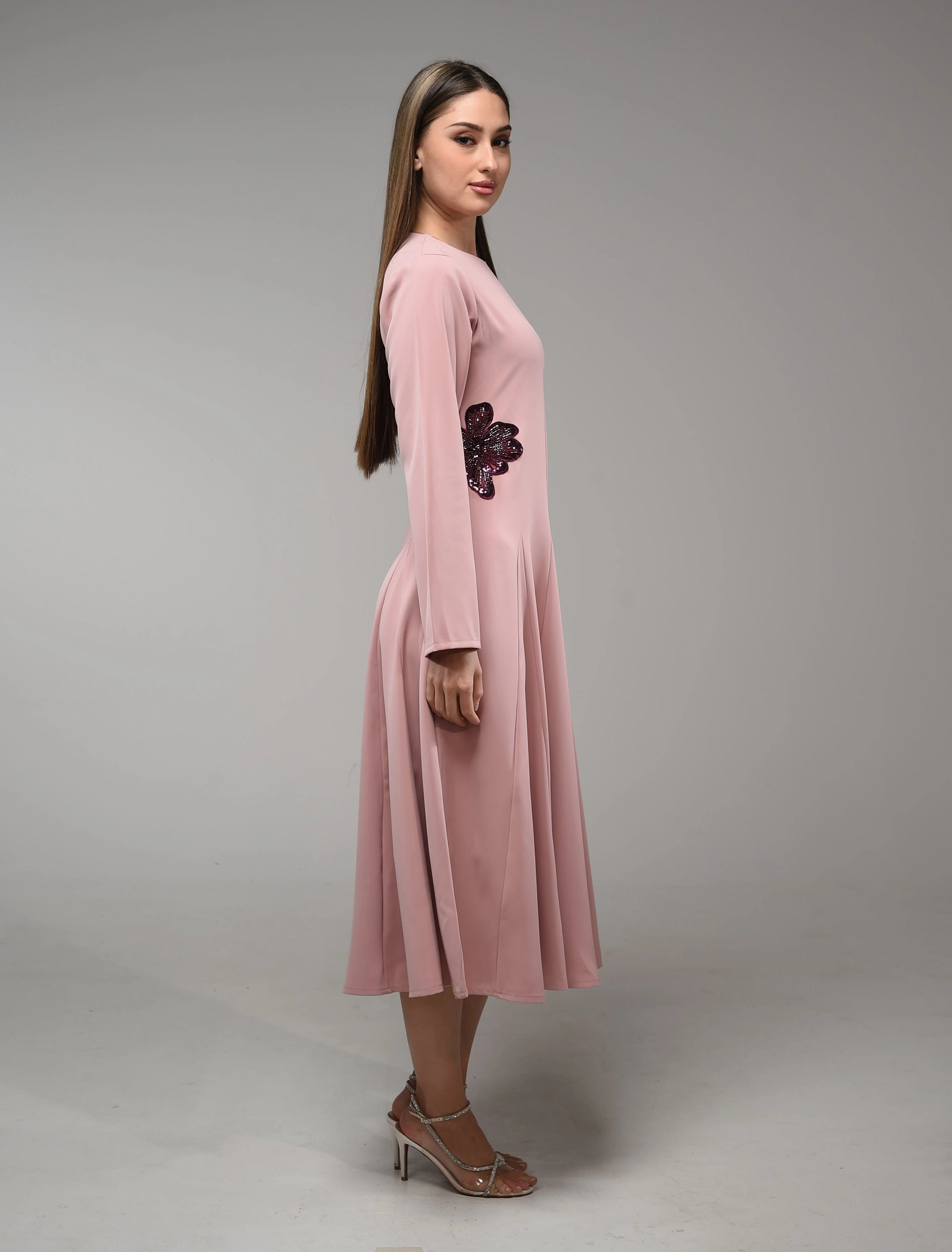 فستان إلورا