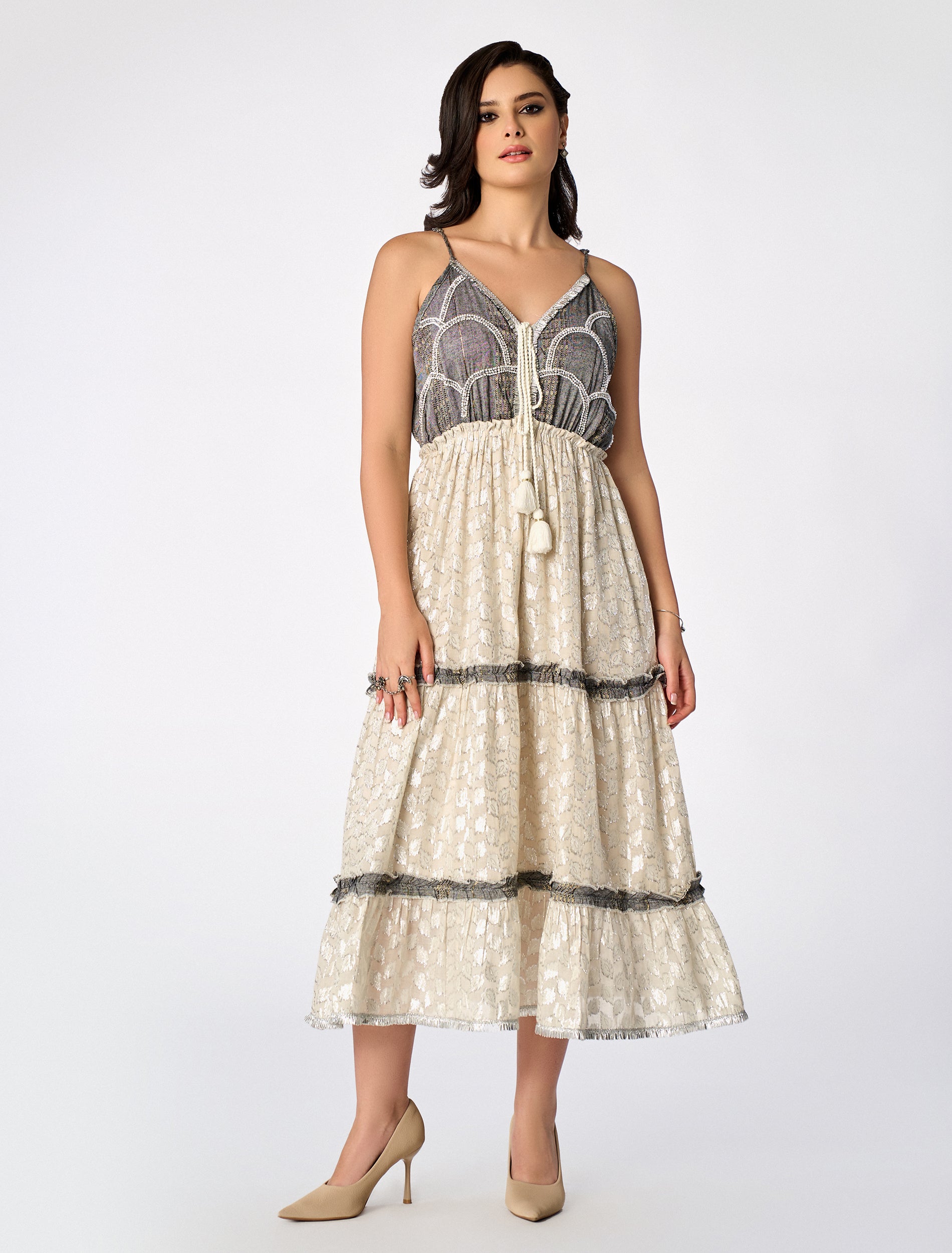 فستان الكسندر