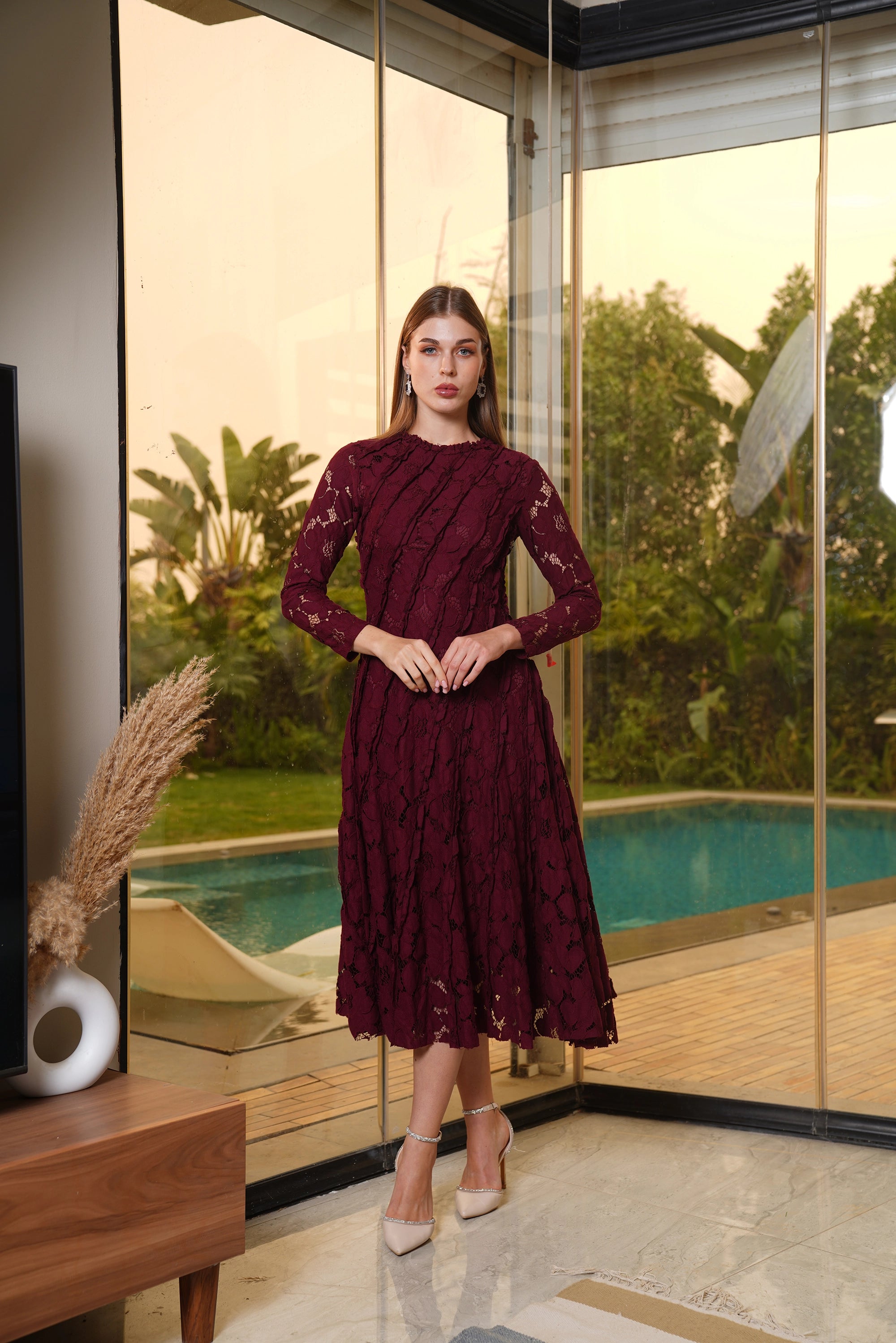 Velmora – Burgundy