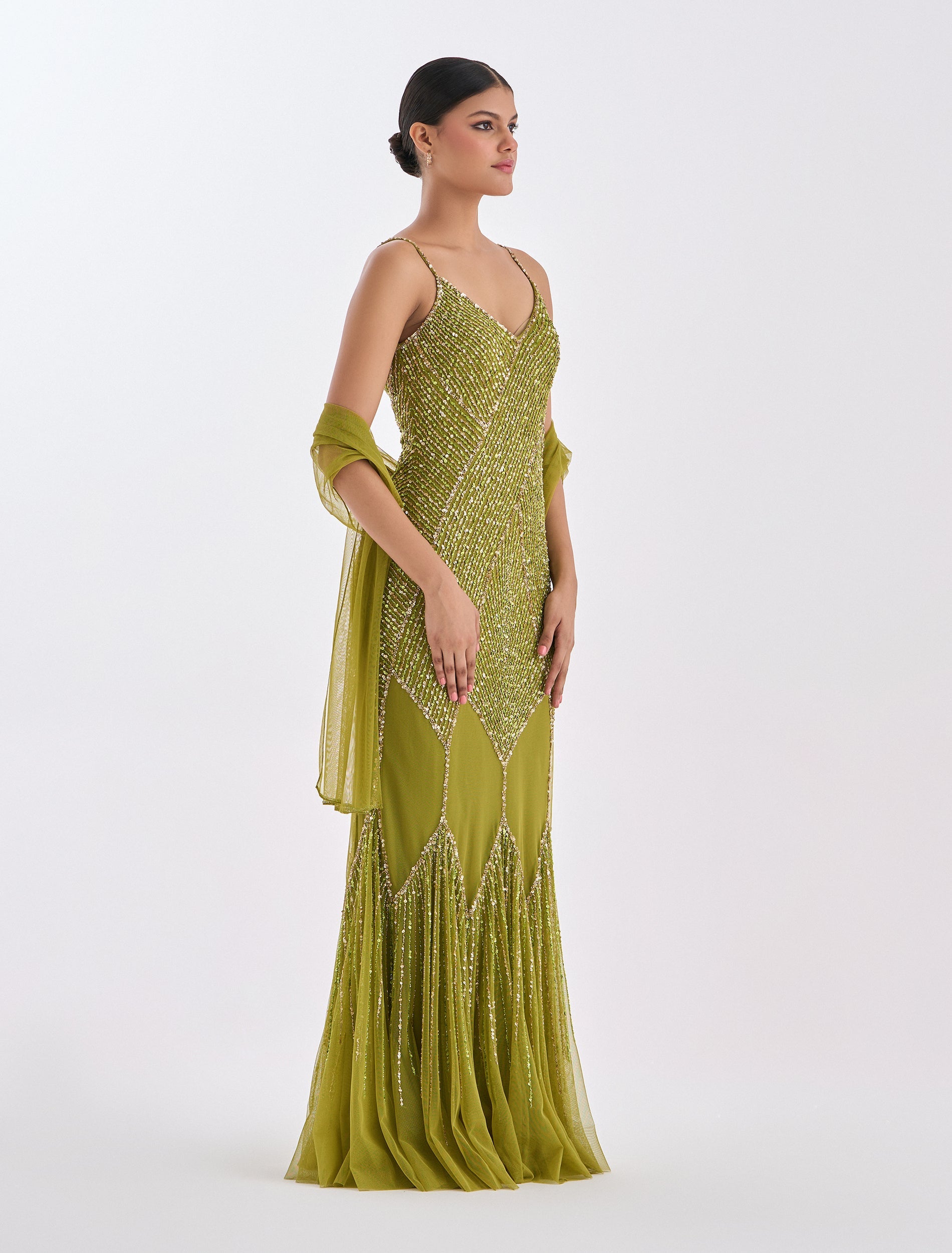 فستان تل طبقات ليموني راقي بستايل سهرات راقي
lemon tulle dress with layers 